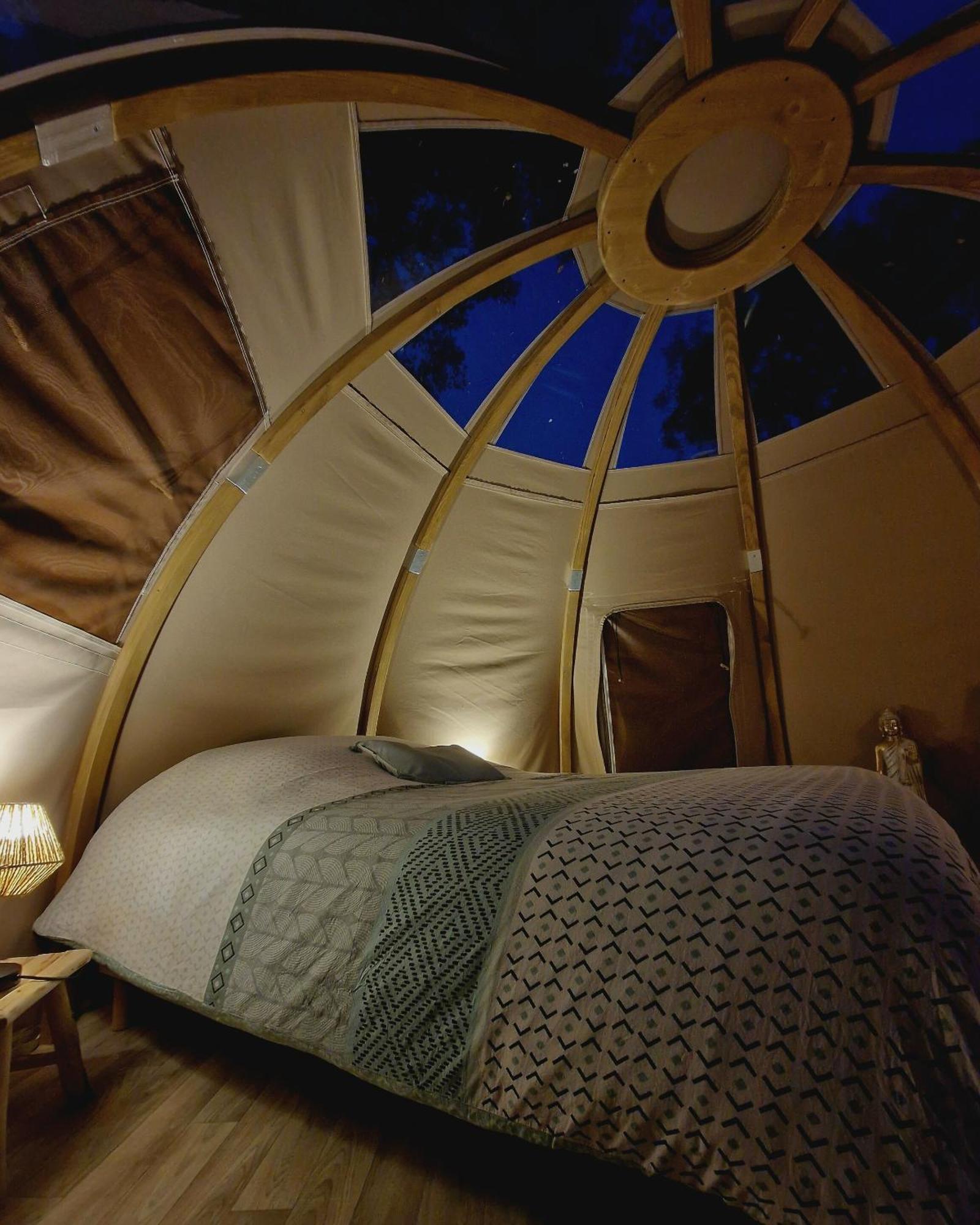 Sorde-lʼAbbaye Les Nuits De Cassiopee B&B 객실 사진