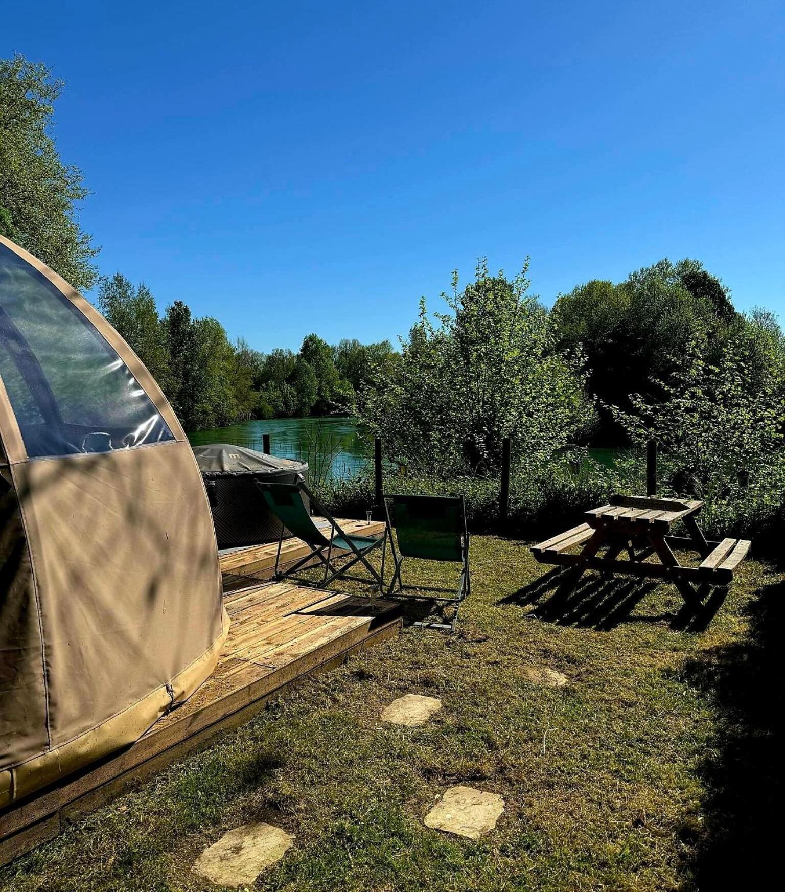 Sorde-lʼAbbaye Les Nuits De Cassiopee B&B 객실 사진