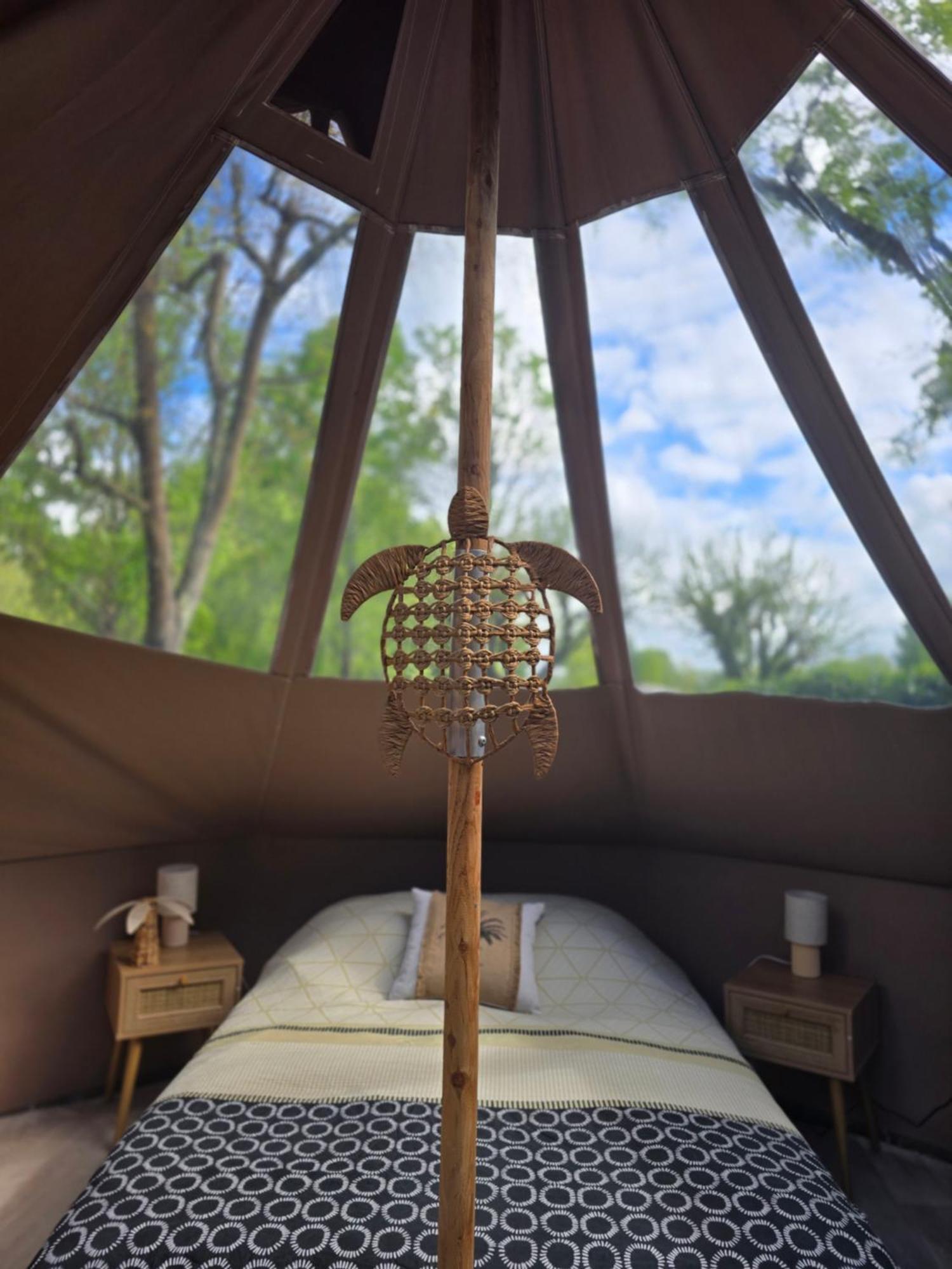 Sorde-lʼAbbaye Les Nuits De Cassiopee B&B 외부 사진
